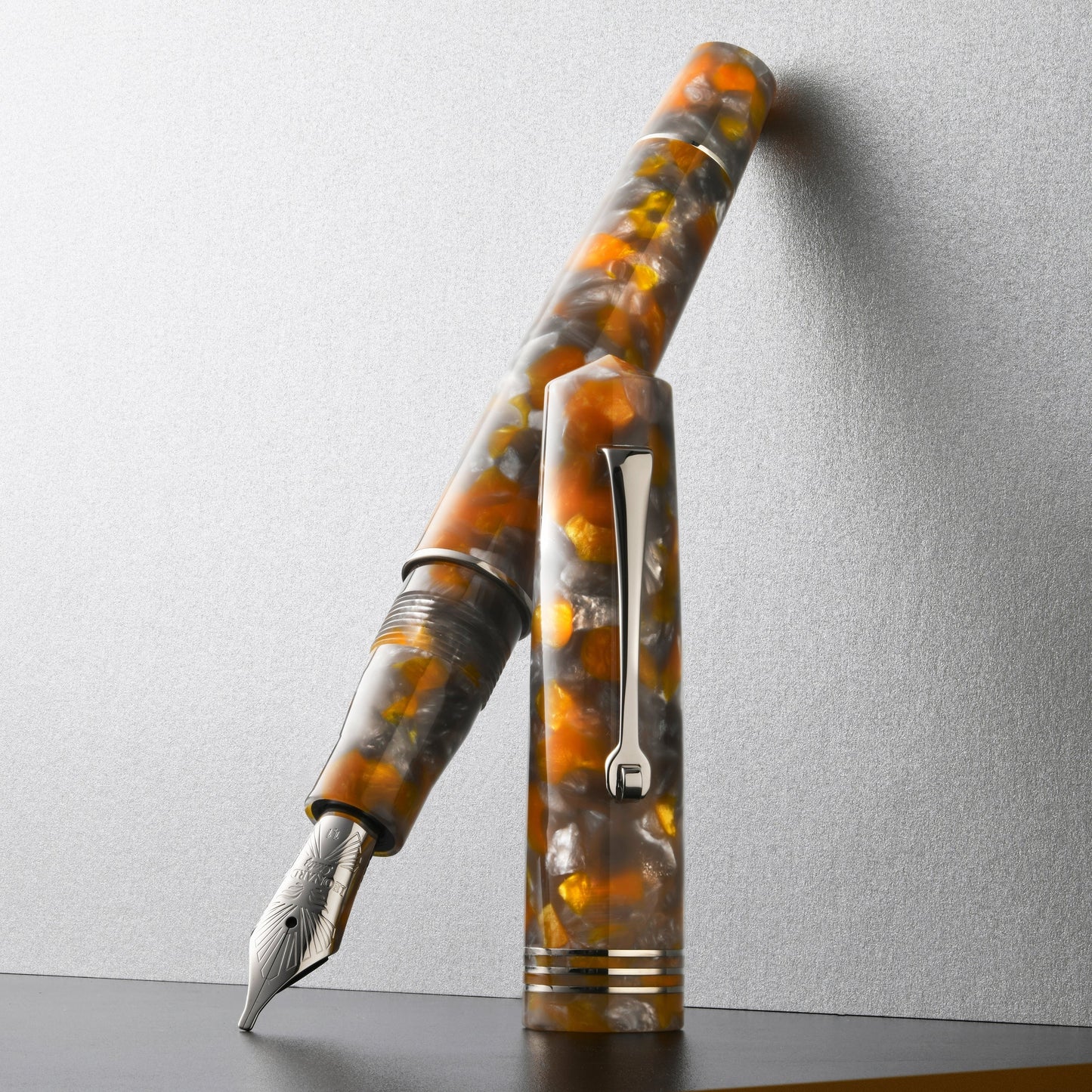Leonardo Momento Zero Fountain Pen - Lava and Ash ST