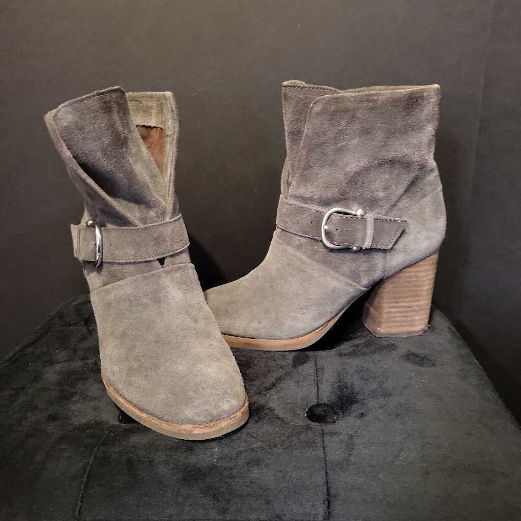 Isola Suede Heeled Ankle Slits BOOTIES 7.5