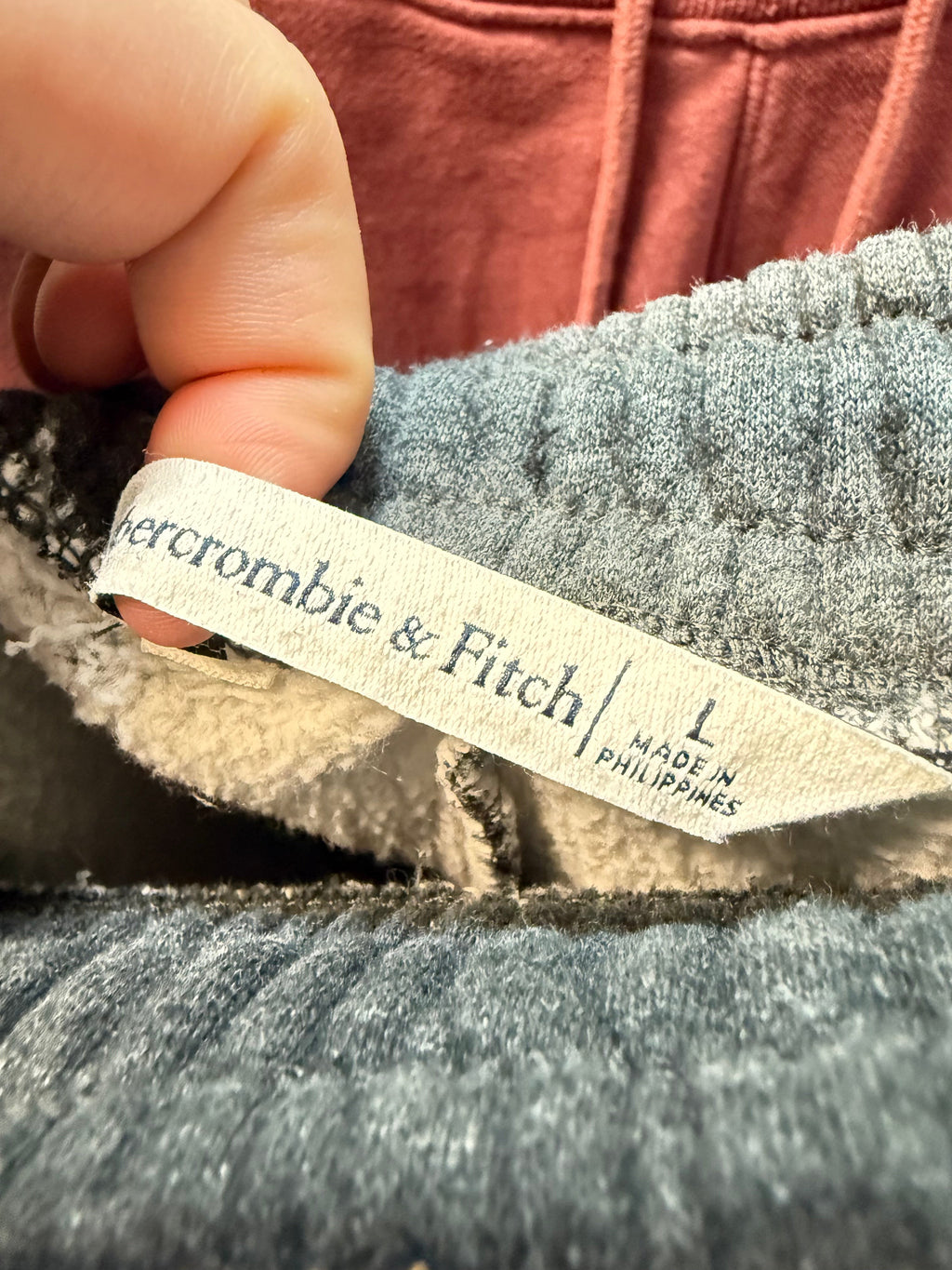Abercrombie Tapered Sweatpants (L)
