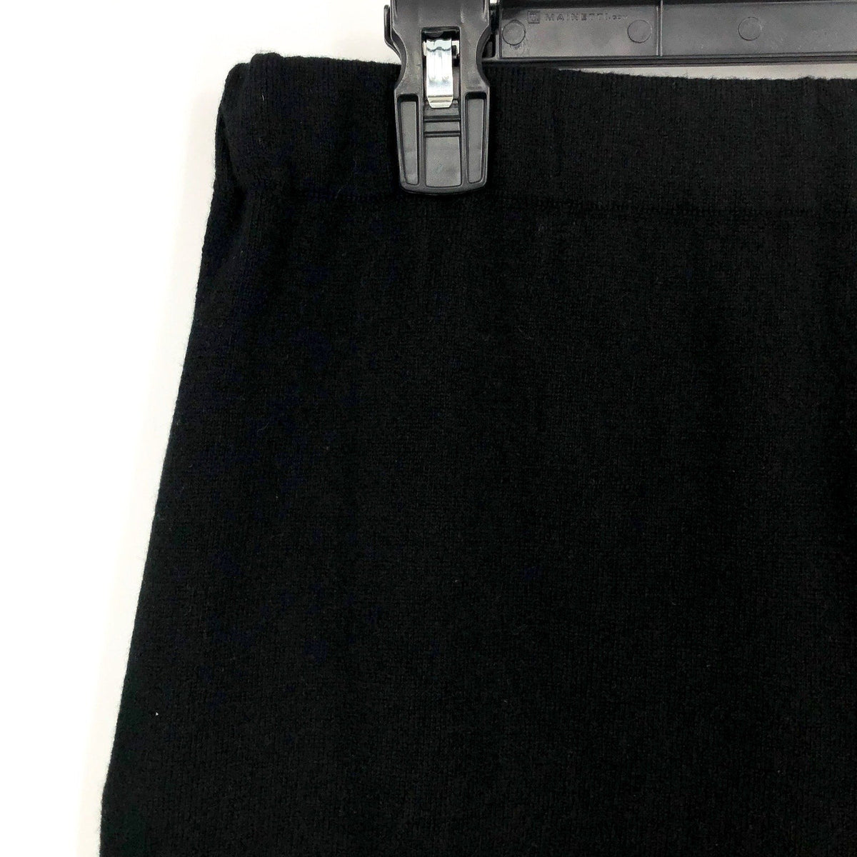 ACTIVE CASHMERE Men's Seamless Weight Cashmere Shorts Medium Black NWT