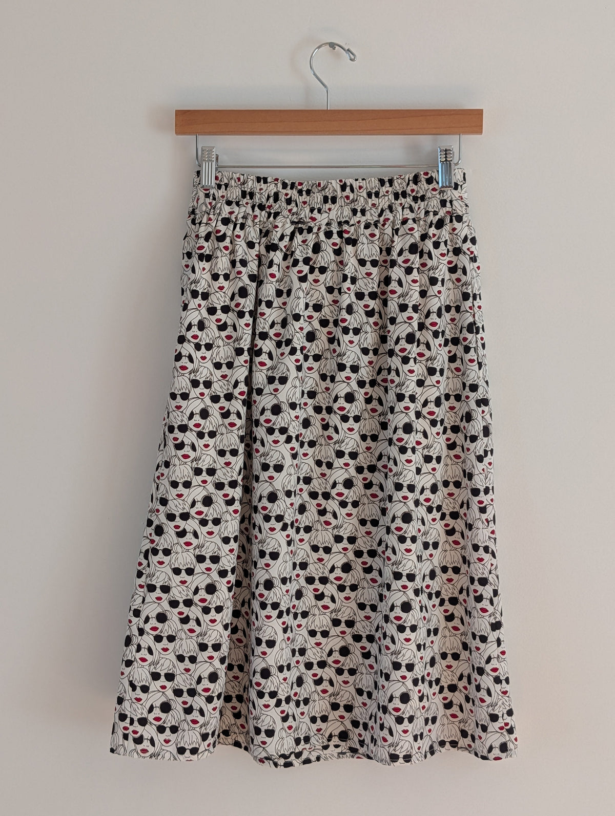 Anthropologie Porridge Getaway Face Print Skirt – S