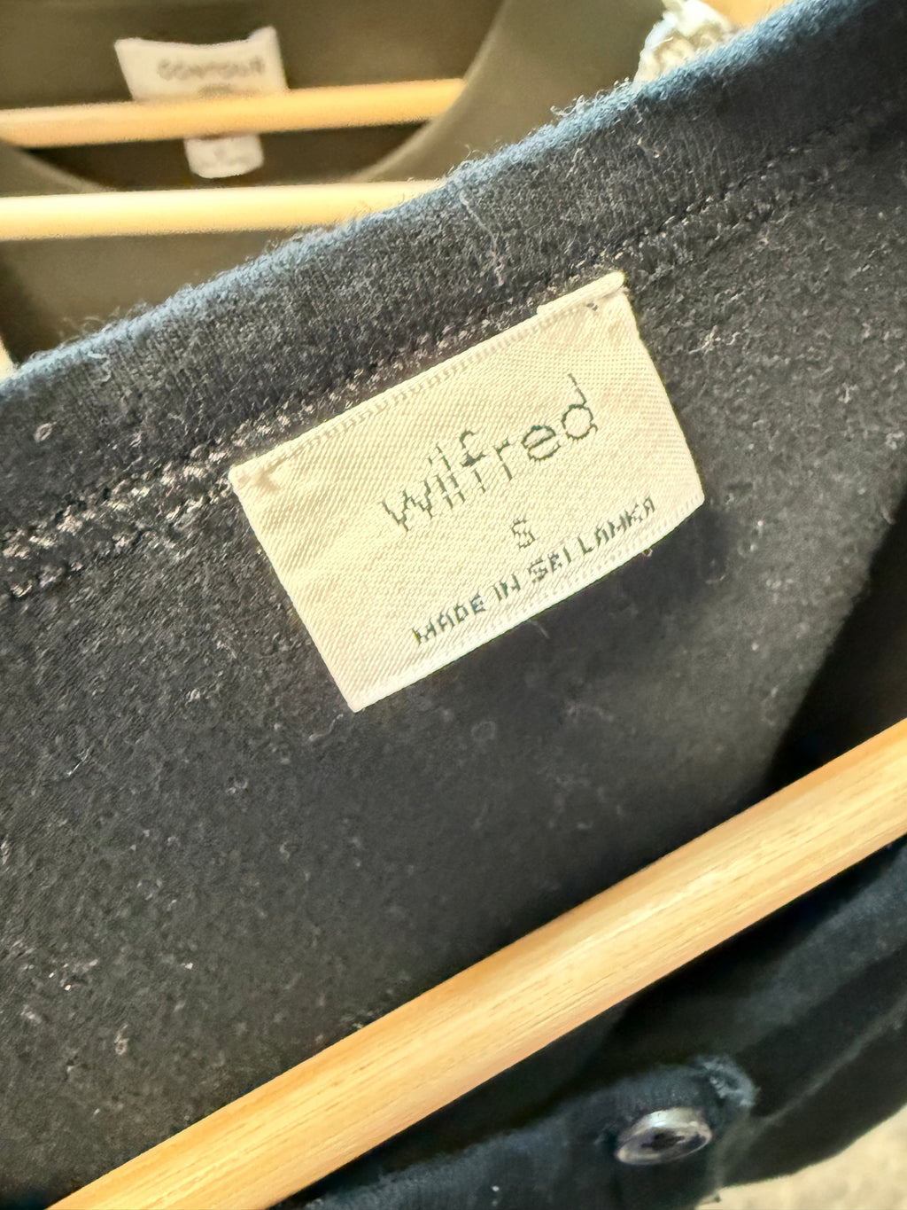 Aritzia Wilfred Puffed Sleeve Tee (S)