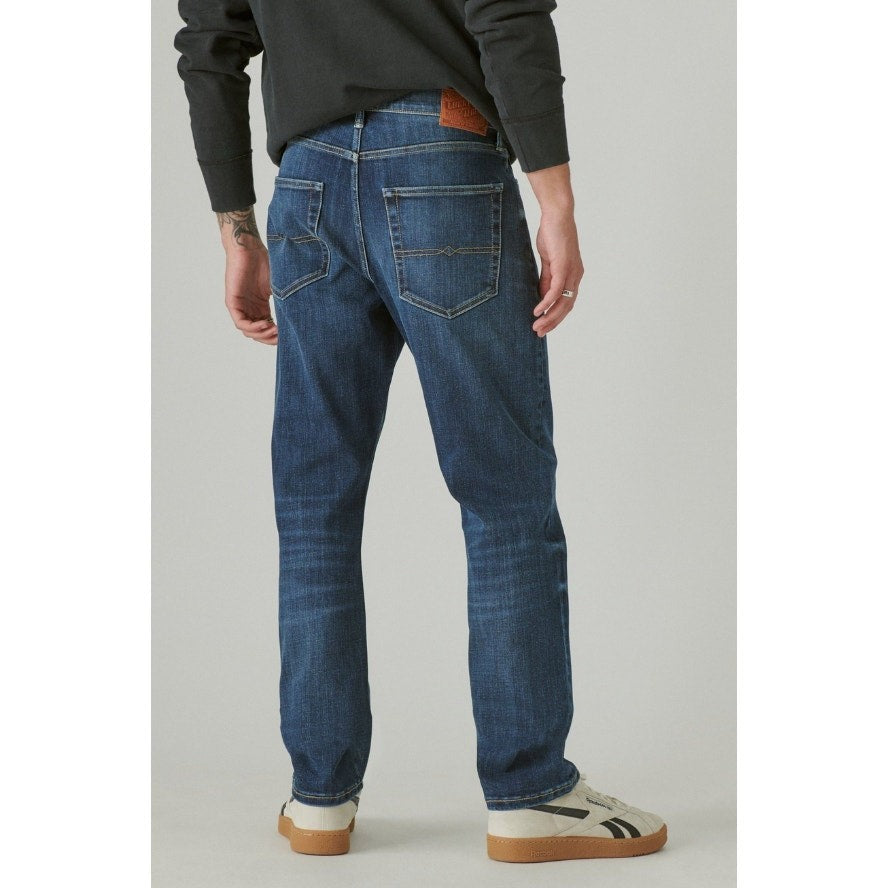 LUCKY BRAND Men's 410 Athletic Straight Jeans Size 38x32 Blue Royce Stretch NWT