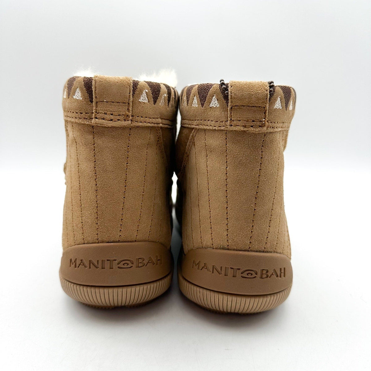 Manitobah Mukluks Women WR Reflections Ankle Boots Size 5 Tan Shearling NWOB