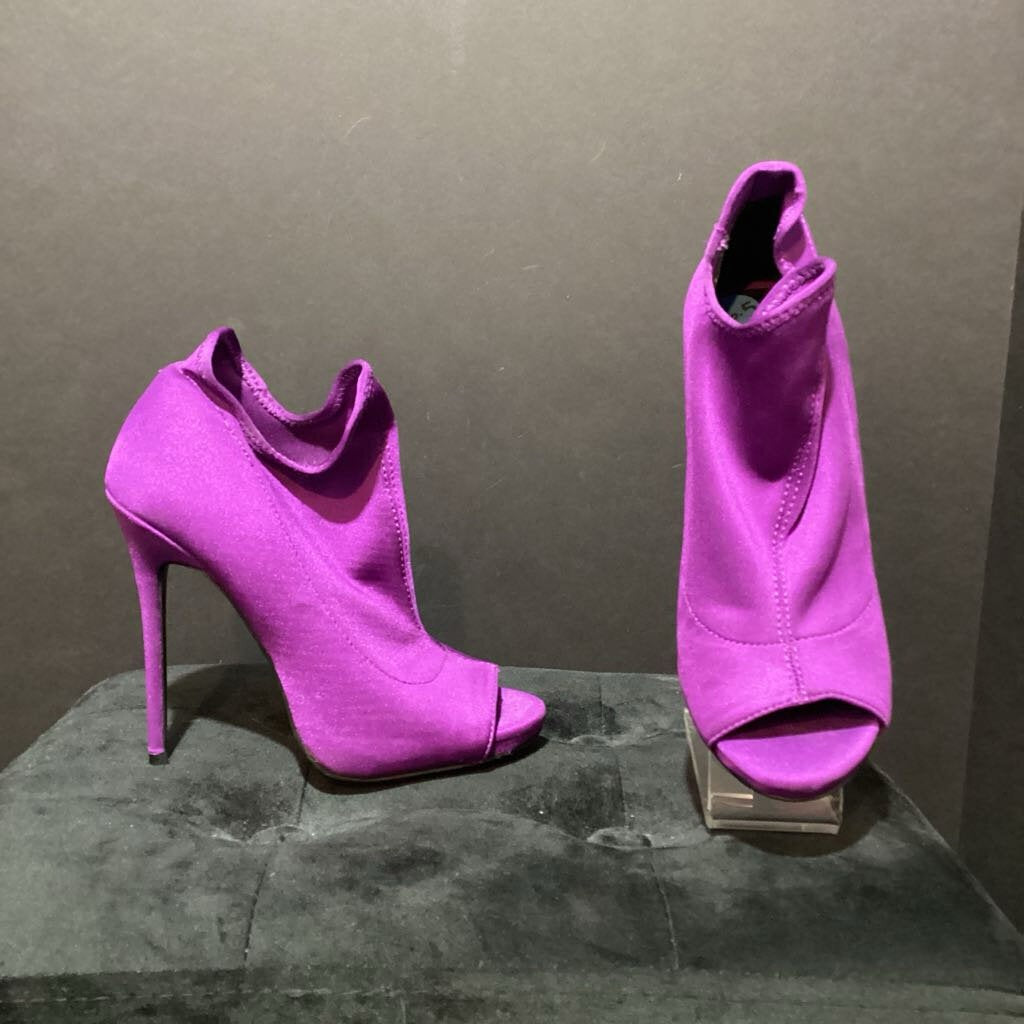 Steve Madden Nylon Peep Toe Booties SHOES 7