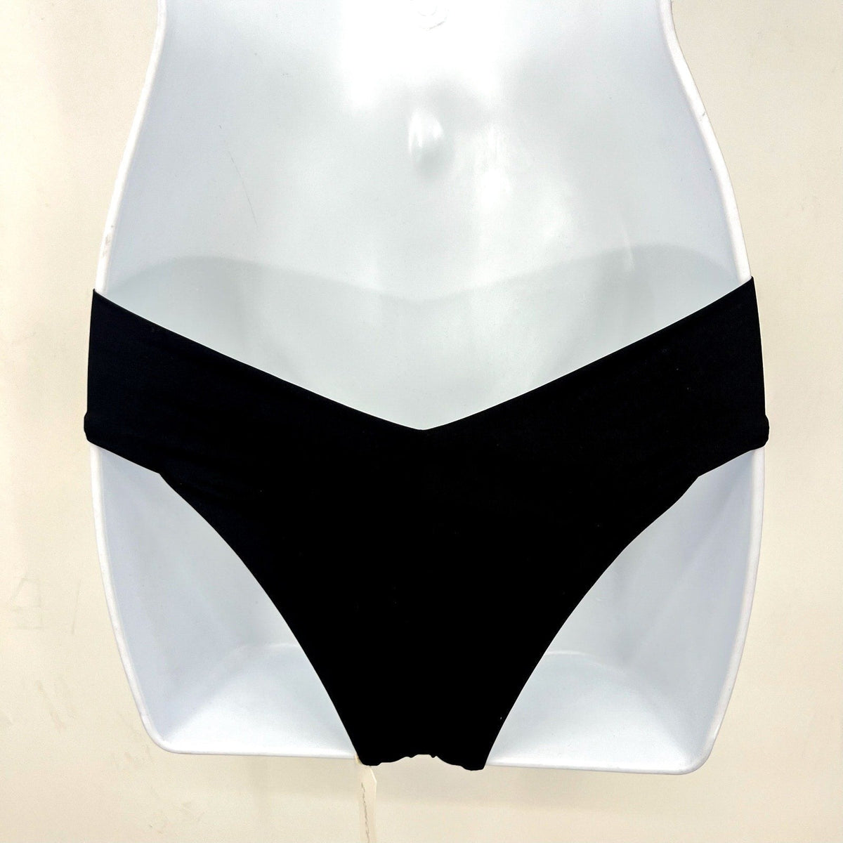 L*SPACE Women's Quinn Classic Bikini Bottom XS Black V Front NWT