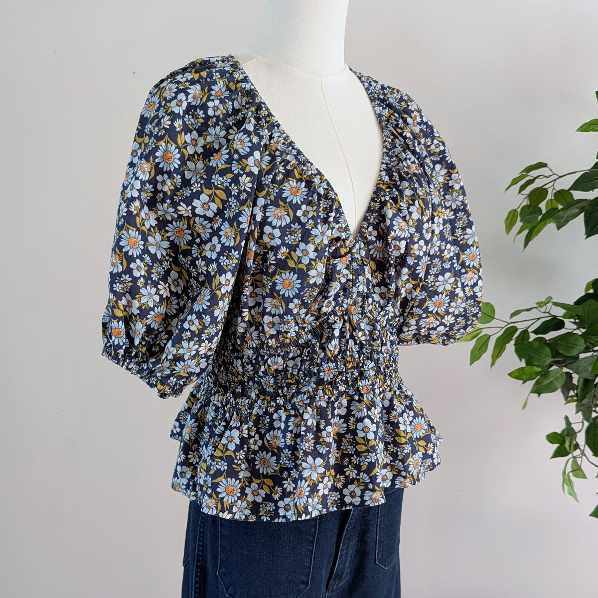 Cotton Floral Puff Sleeve Top Shirt - M