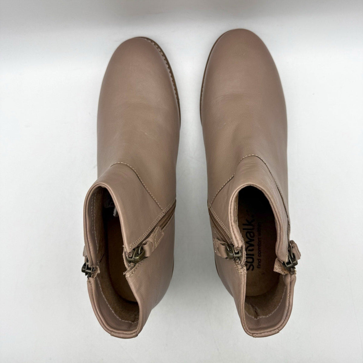 SoftWalk Womens Roselle Ankle Booties Size 8.5 NARROW Stone Tan Leather NWOB