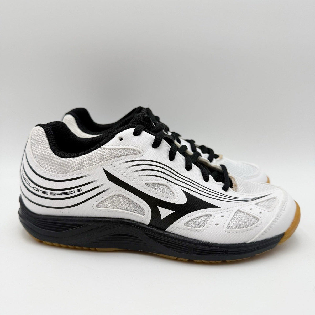 MIZUNO Womens Cyclone Speed 3 Volleyball Shoe Size 6 White Black Lace Up NWOB
