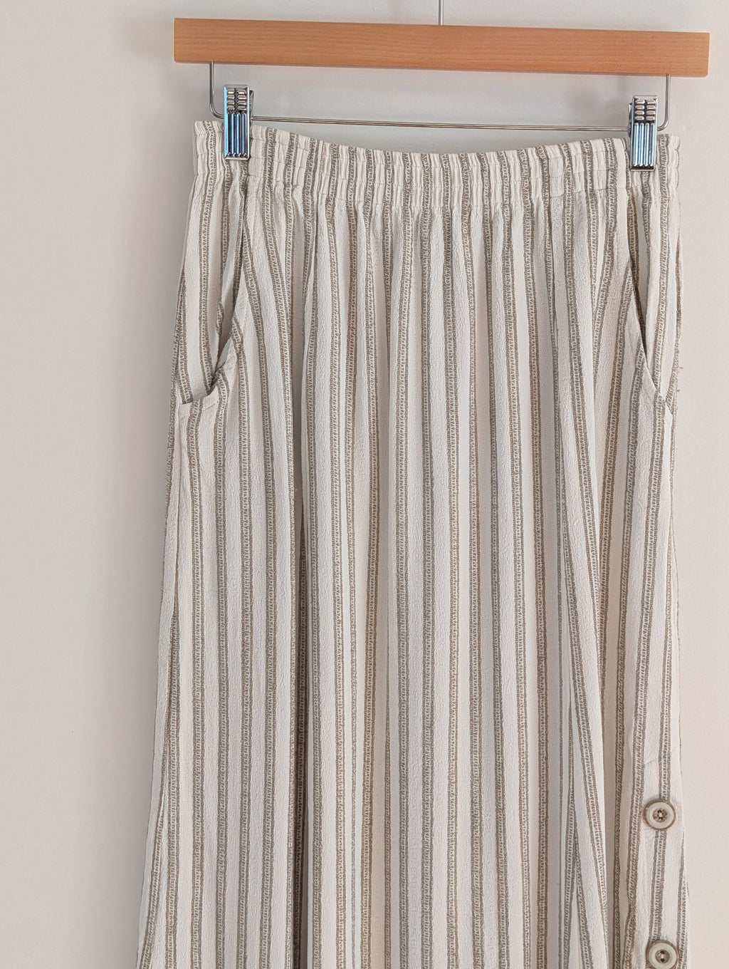 Vintage Cynthia Max Relax Striped Button-Slit Maxi Skirt - S