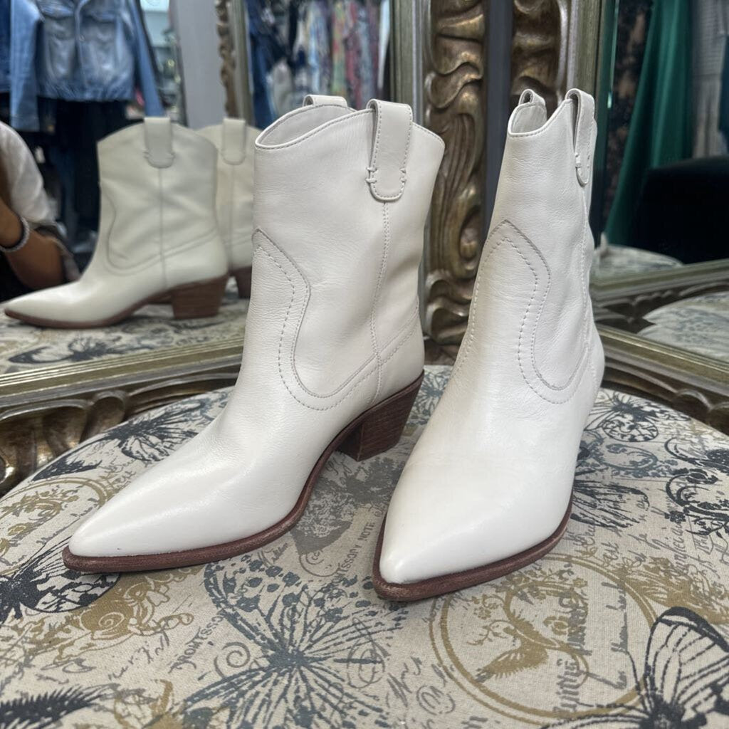 J Crew Western like BOOTIES 6