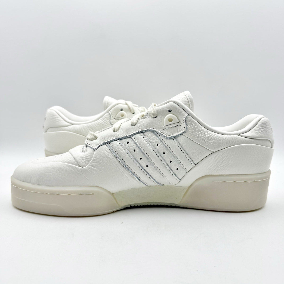 Adidas Originals Mens Rivalry Low Lux Sneakers Size 10 EU 44 White Athletic NIB