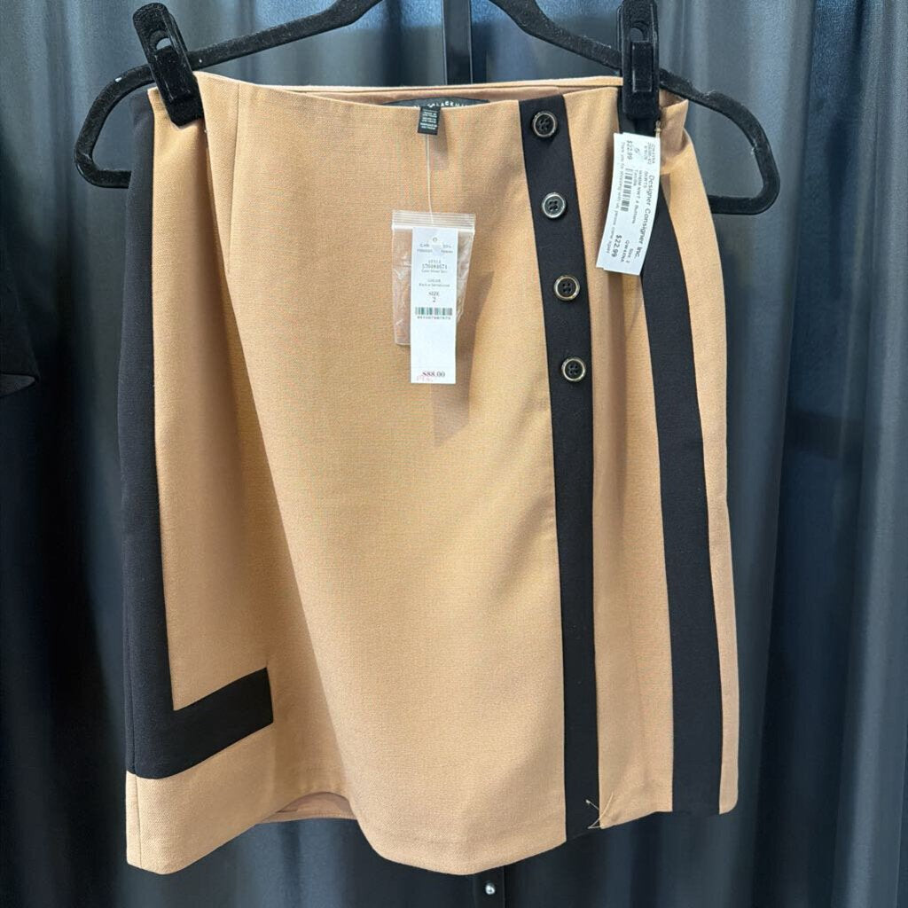 WHBM NWT 4 Buttons SKIRTS 2