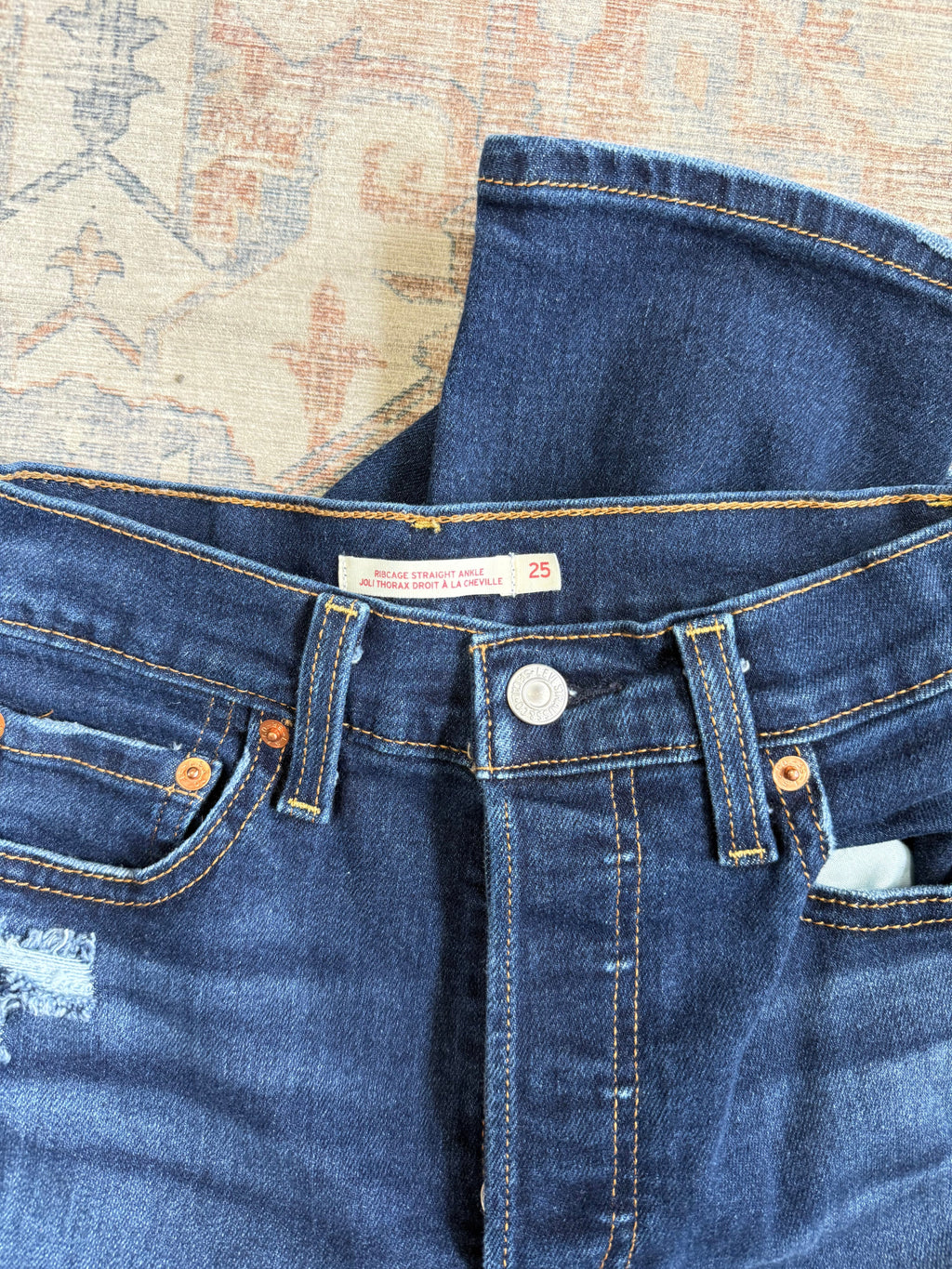 Levi’s Ribcage Straight HR Jeans (25x26)