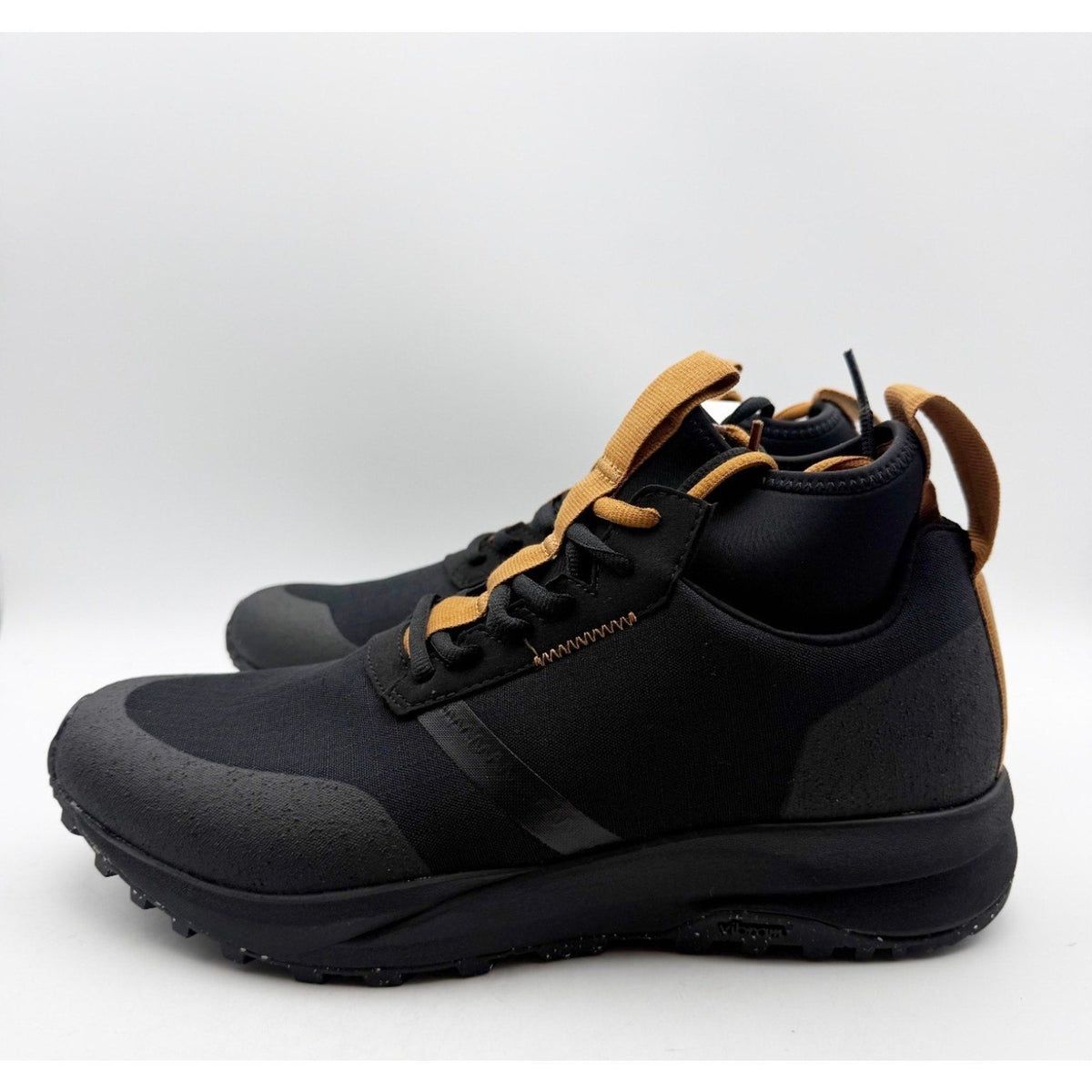 YORK Athletics Mens Via All-Terrain Mid Sneakers Size 8.5 Black Athletic NIB