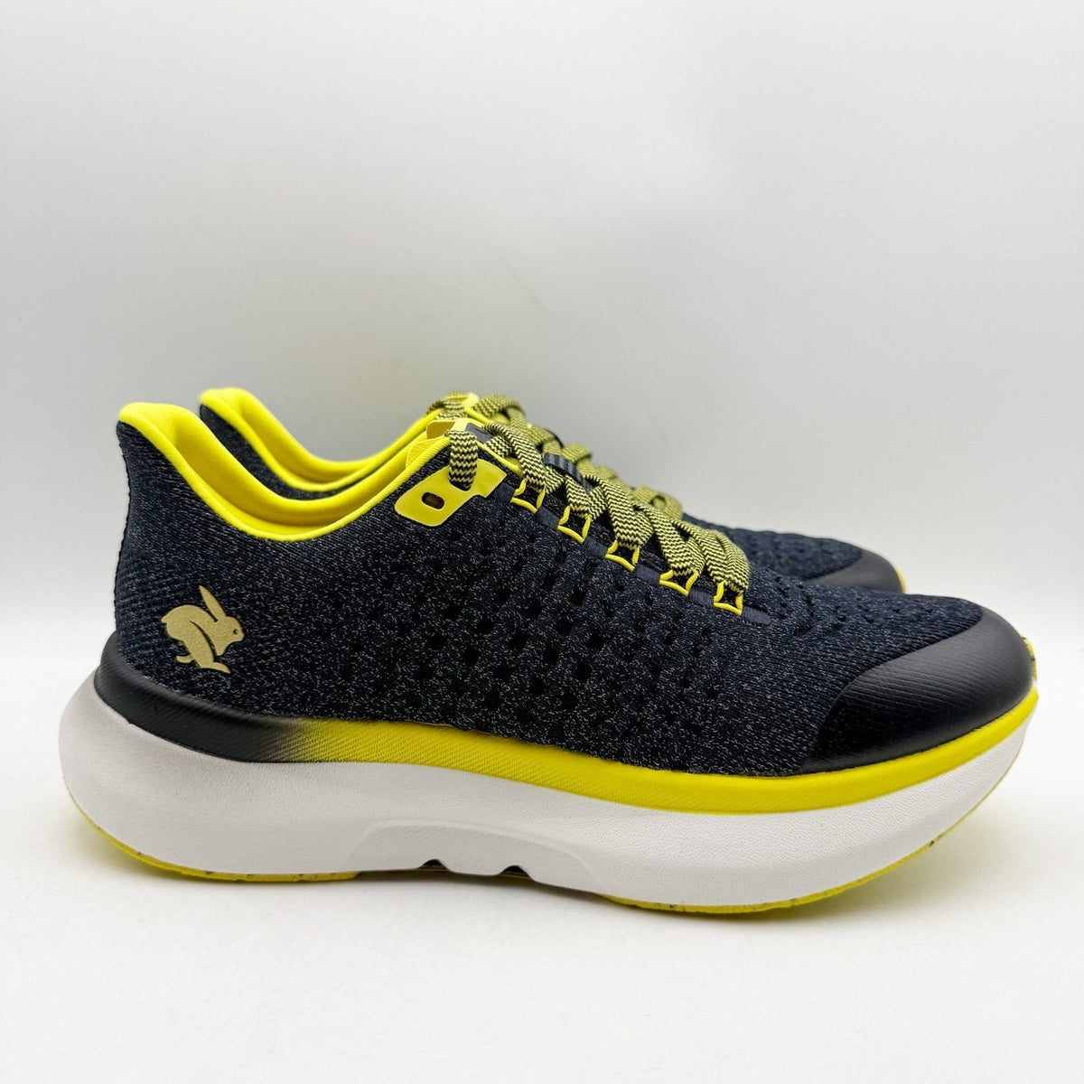 Rabbit Womens Dream Chaser Running Shoes Size 10 EU 42 Black Yellow Athletic NIB