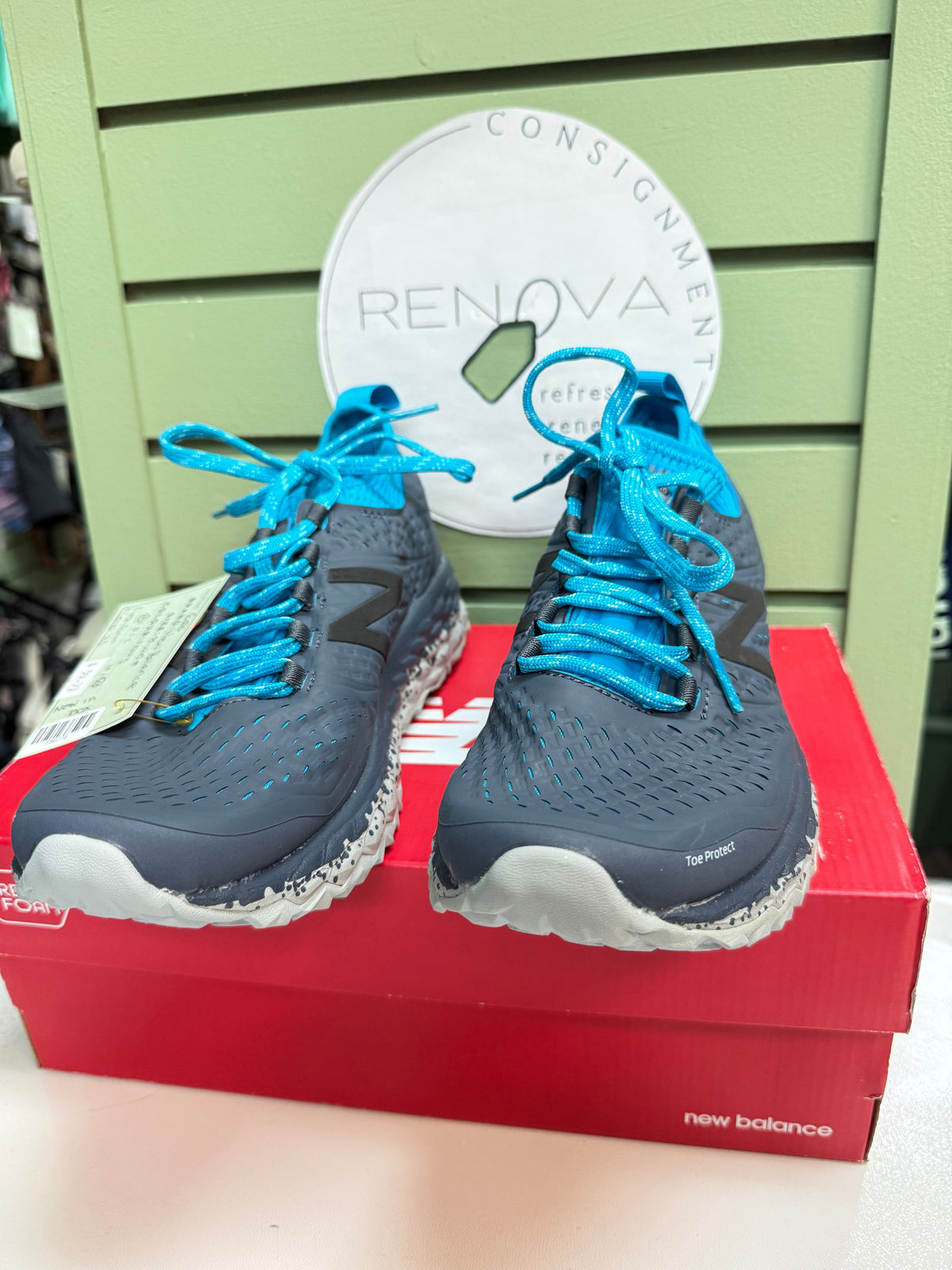New Balance Fresh Form Hierro Runners (Womens 8 Wide)