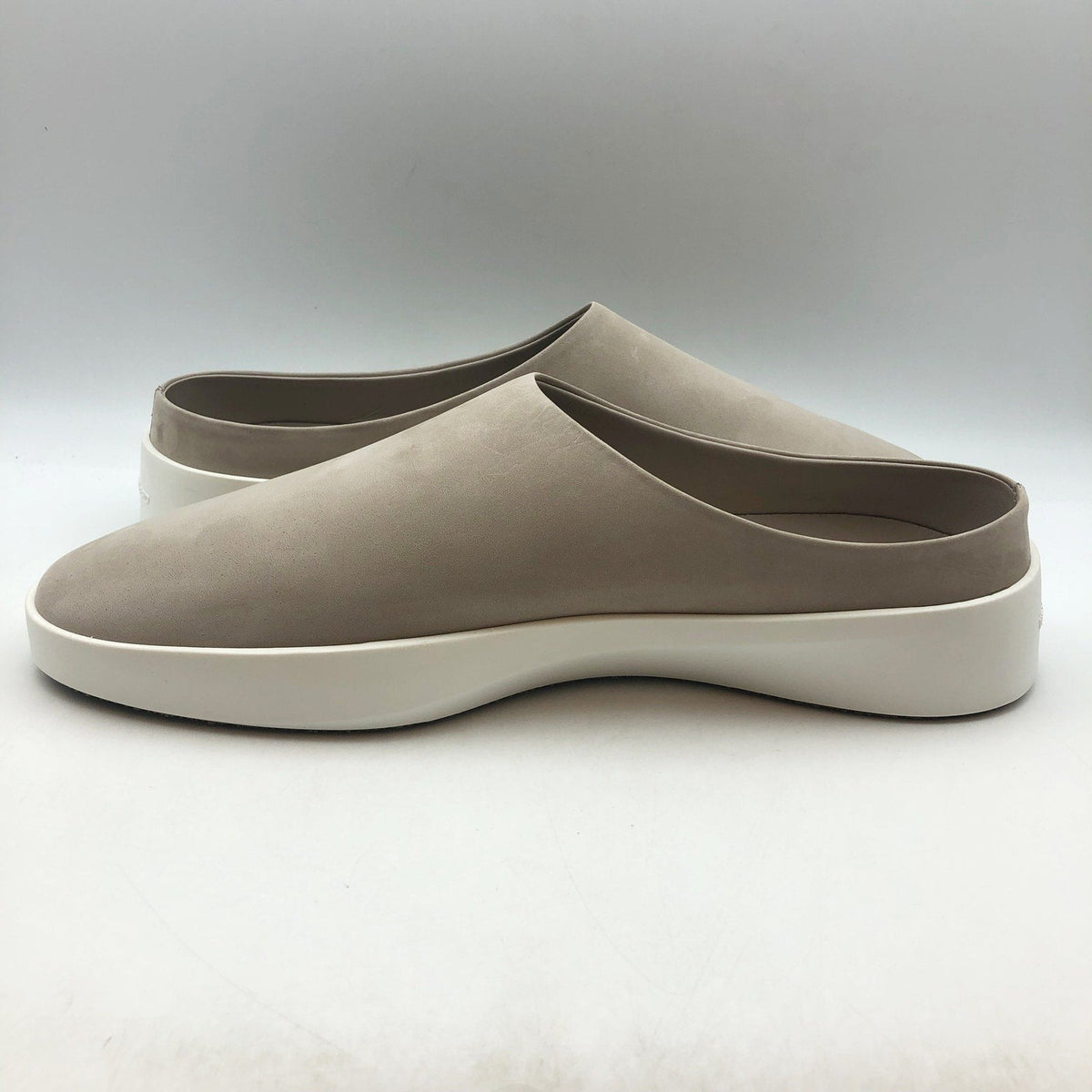 Wolf & Shepherd Cruise Mule Slip On Shoe MENS 7.5 WOMENS 9 Warm Gray Leather NIB