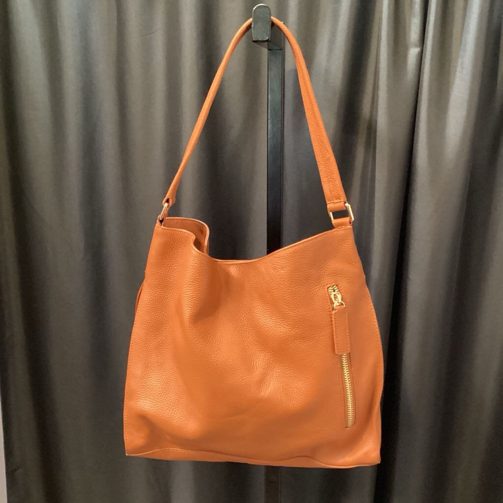 Tote Le Monde Pebbled Leather Shoulder HANDBAGS M