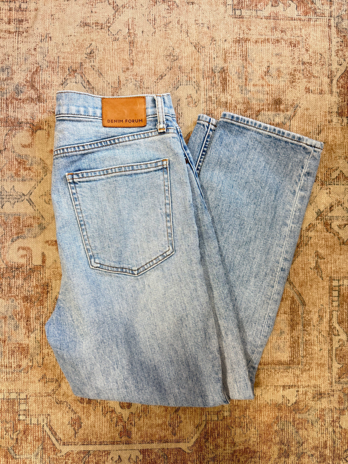Denim Forum Arlo Straight HR Jeans (29x26)