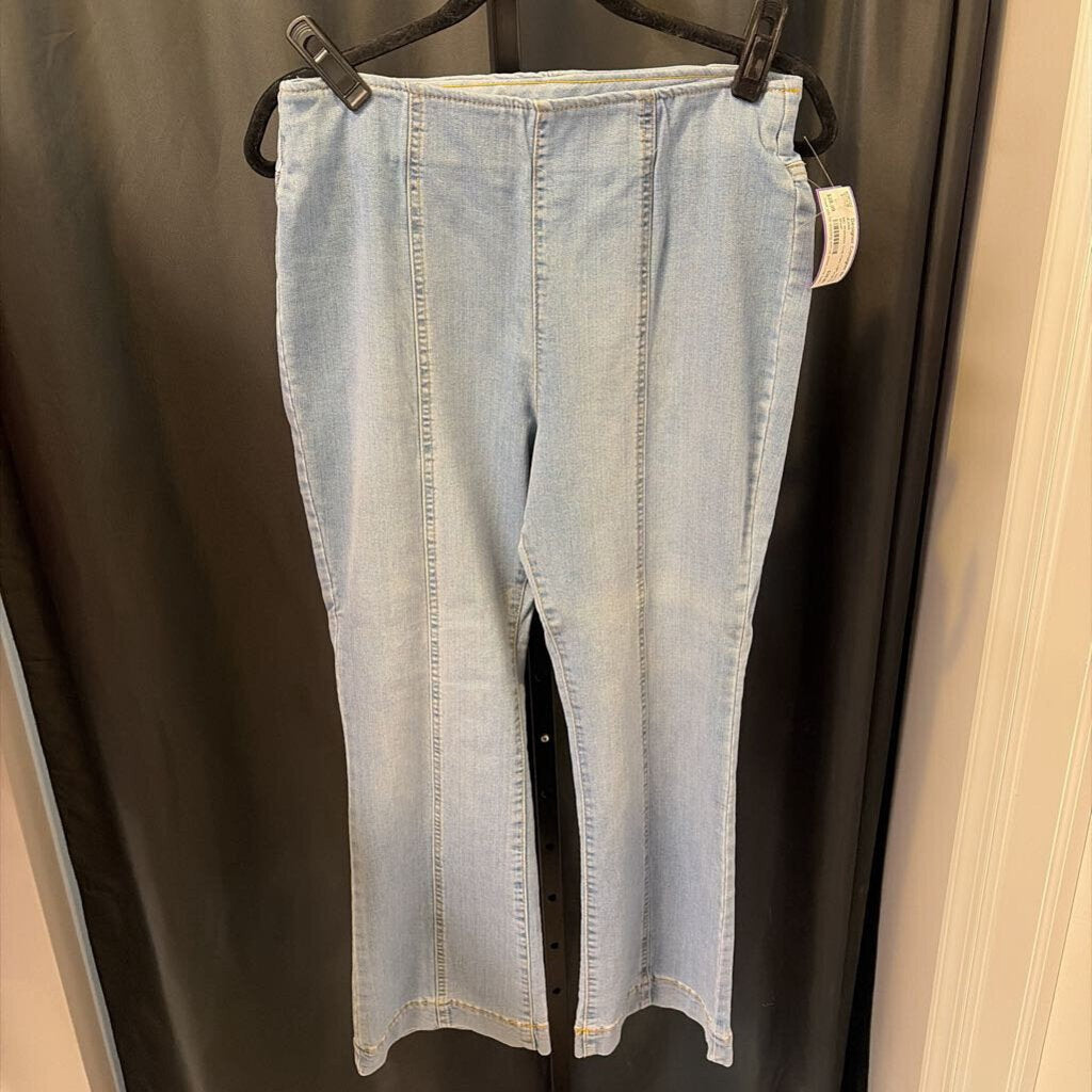 INC Waistless Crop Flare JEANS 10