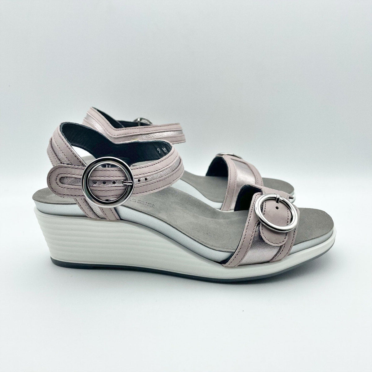 SAS Womens Seight Wedge Sandals Size 7.5 WW Purple Silver Leather NIB