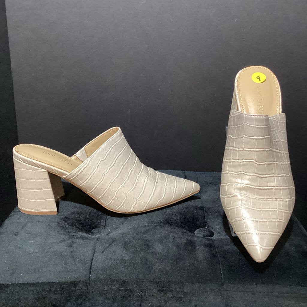 Nine West Embossed Slides SHOES 9