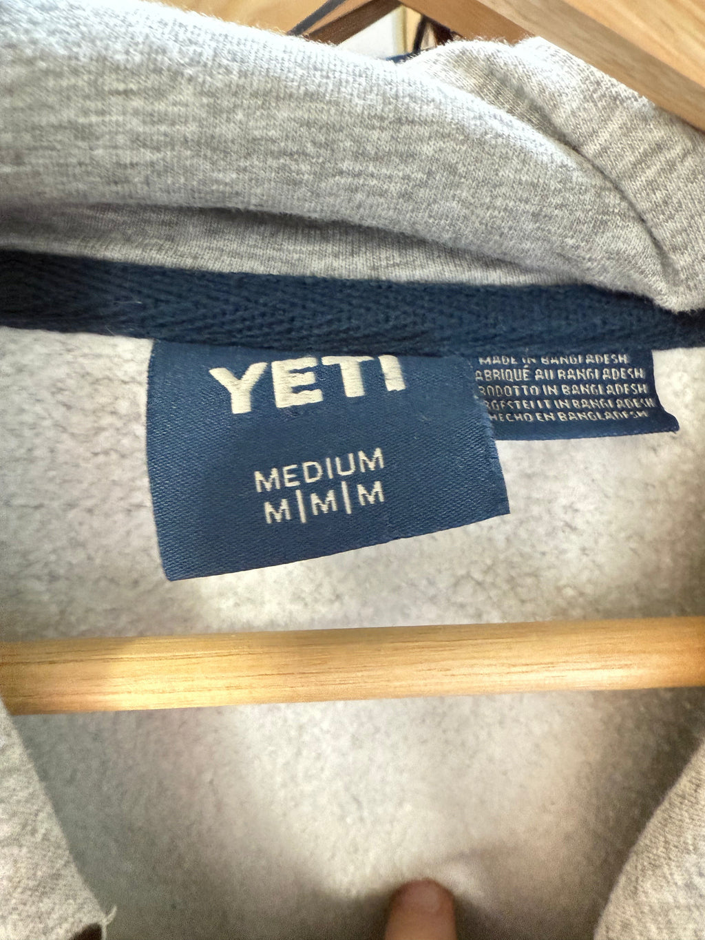 Yeti Logo Hoodie (M)