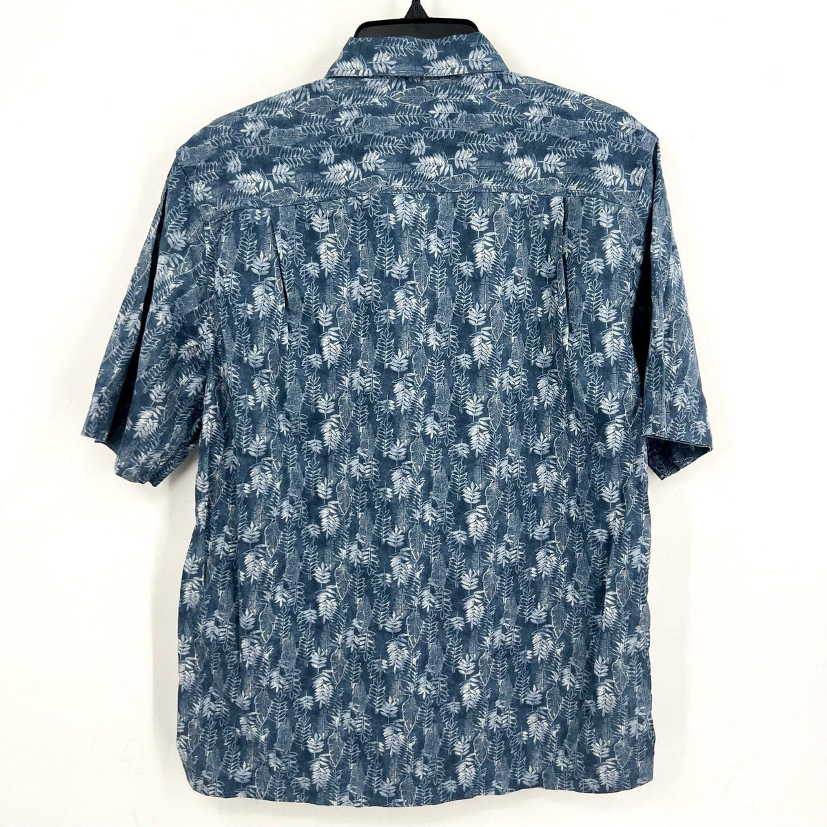 L.L. BEAN Mens Tropics Print Short-Sleeve Shirt Small Storm Blue Leaves NWT