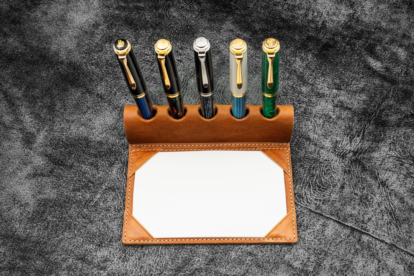 The Writer’s Pen Dock - 5 Slots Pen Stand with Notepad Holder - Crazy Horse Tan