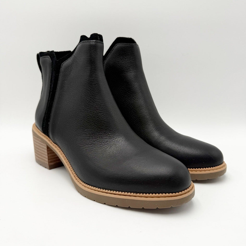 TOMS Womens Hailey Ankle Booties Size 7.5 Black Leather Water Resistant NIB