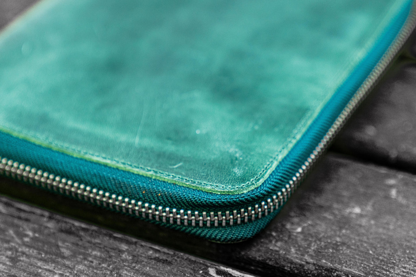 Leather Zippered A5 Leuchtturm1917 Notebook Folio - Crazy Horse Forest Green