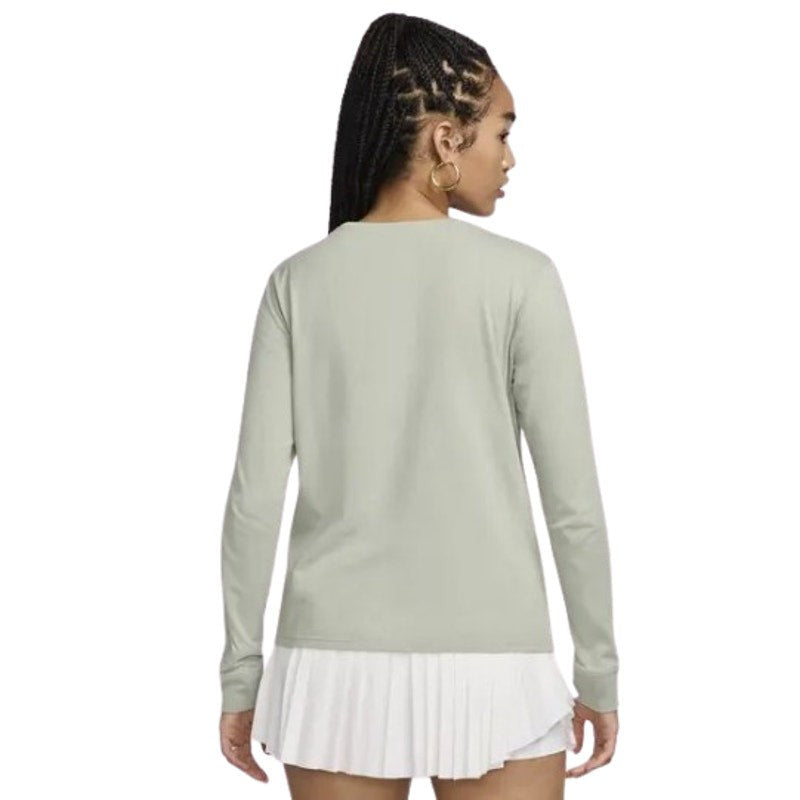 NIKE Women's Essentials Logo Tee XS Pale Green Long-Sleeve Crewneck NWT