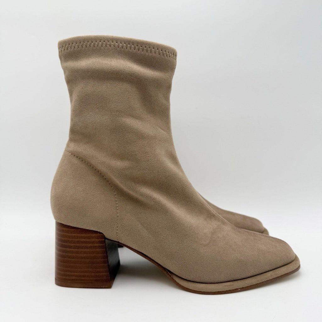 Steve Madden Womens Pammy Heel Ankle Booties Size 6 Taupe Tan Suede NIB