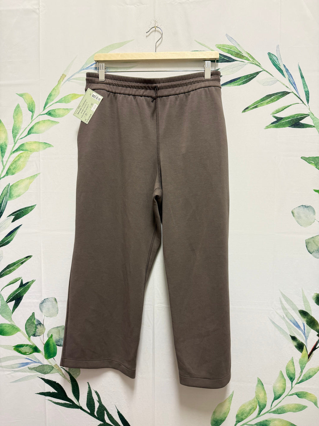 Lululemon Softstreme Straight Crop HR Pant 24” (14)
