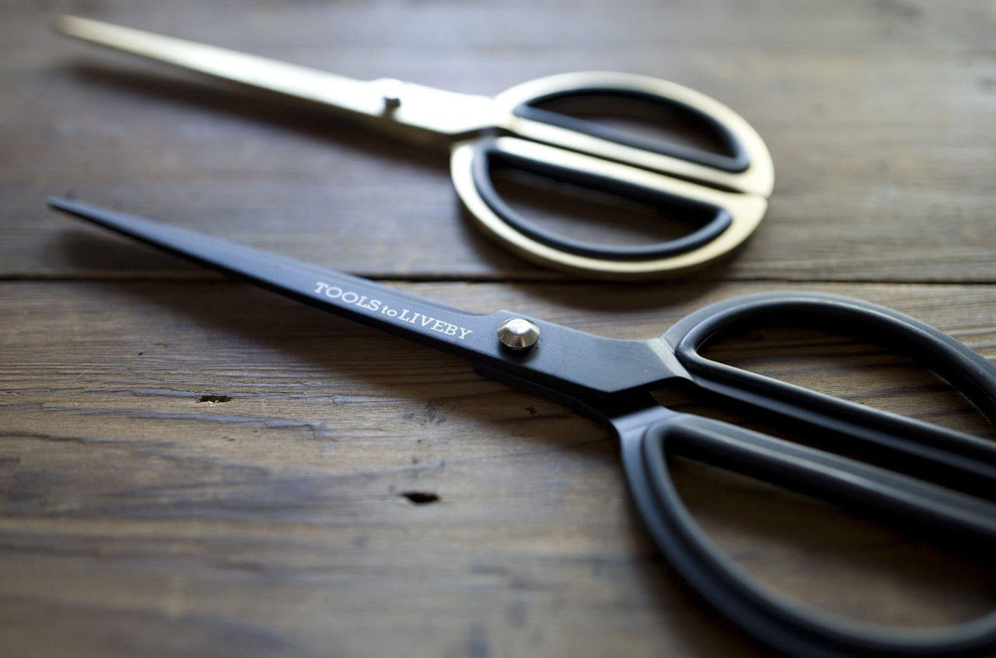 Tools to Liveby Black Scissors 8"