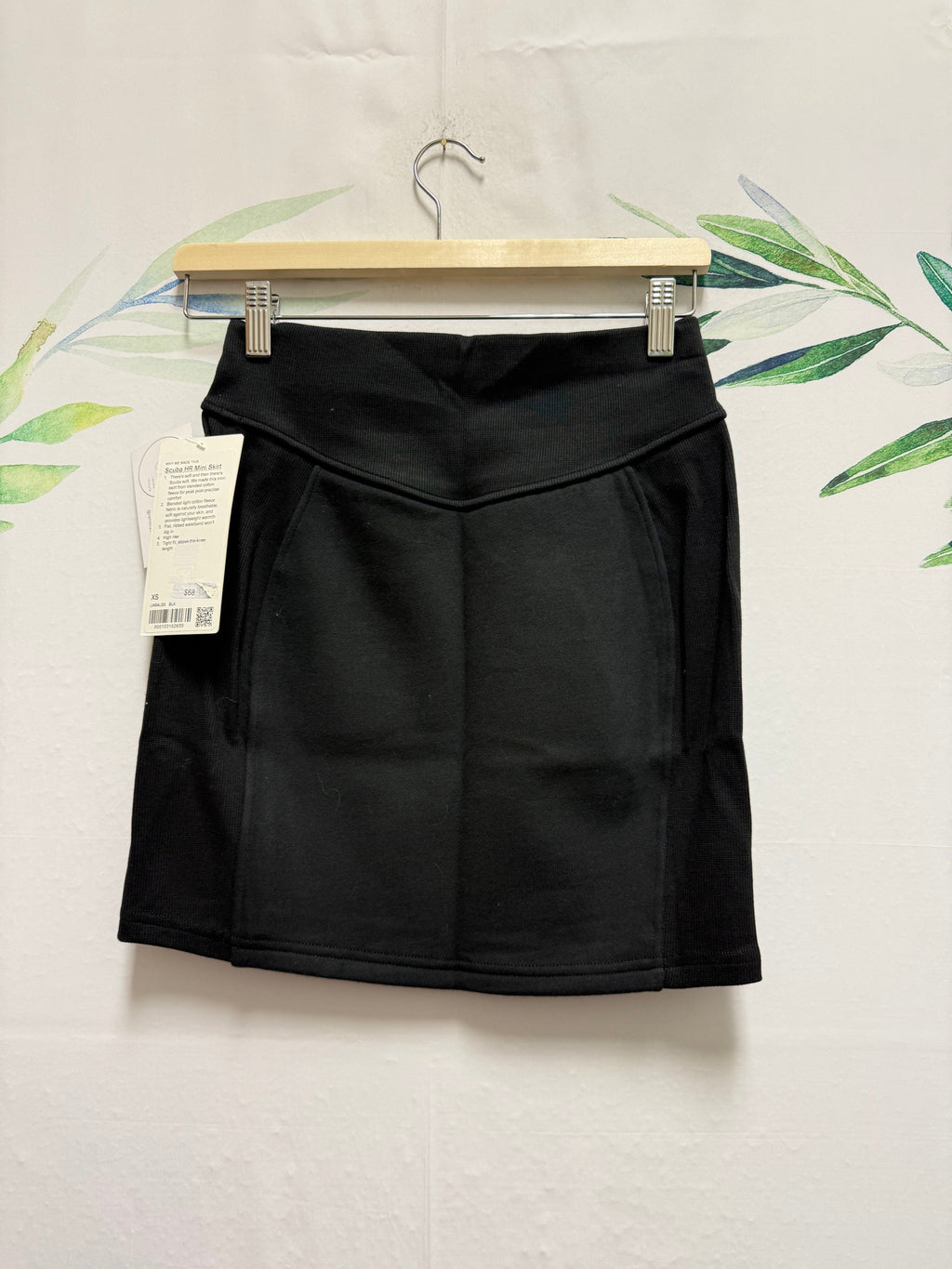 Lululemon Scuba HR Mini Skirt (XS)