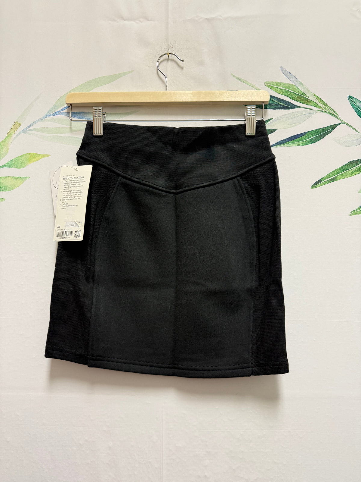 Lululemon Scuba HR Mini Skirt (XS)
