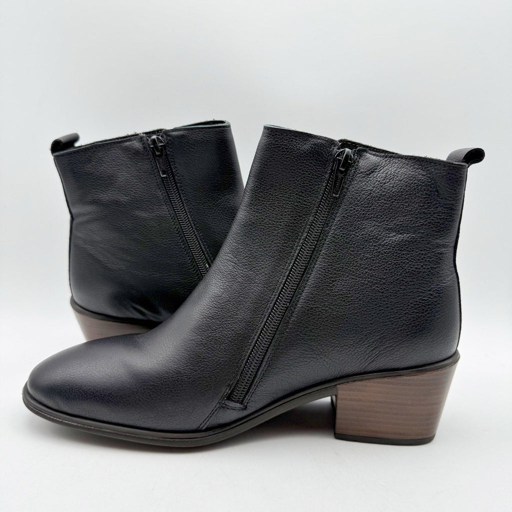 Naot Womens Ethic Ankle Boots EU 39 US 8 Black Leather NWOB