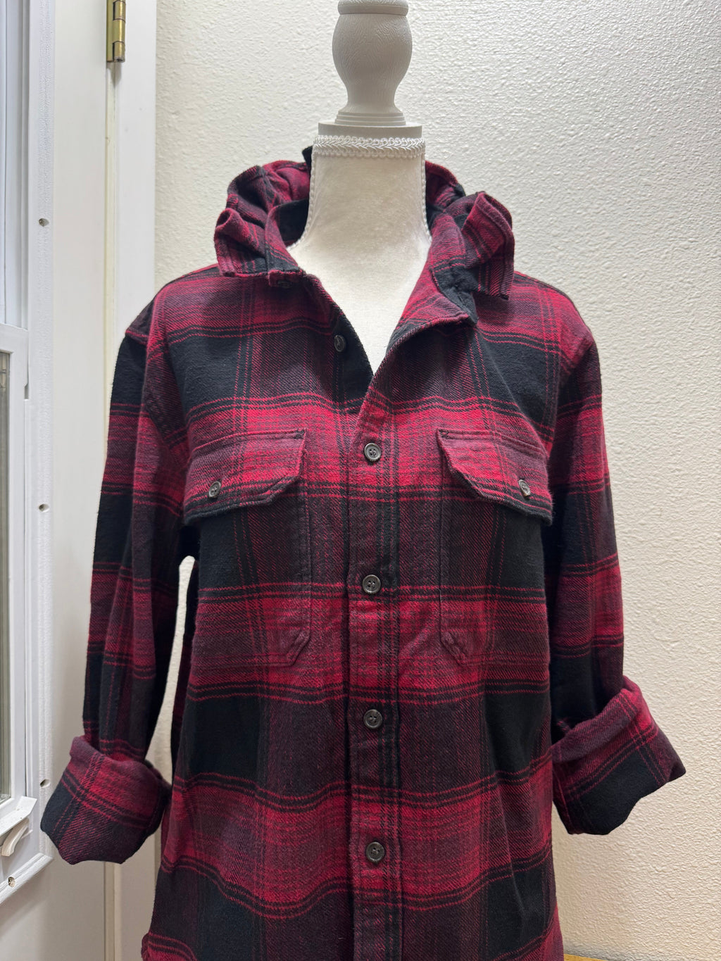 Brand New Banana Republic - Maroon and Black Plaid Long Sleeves - Medium
