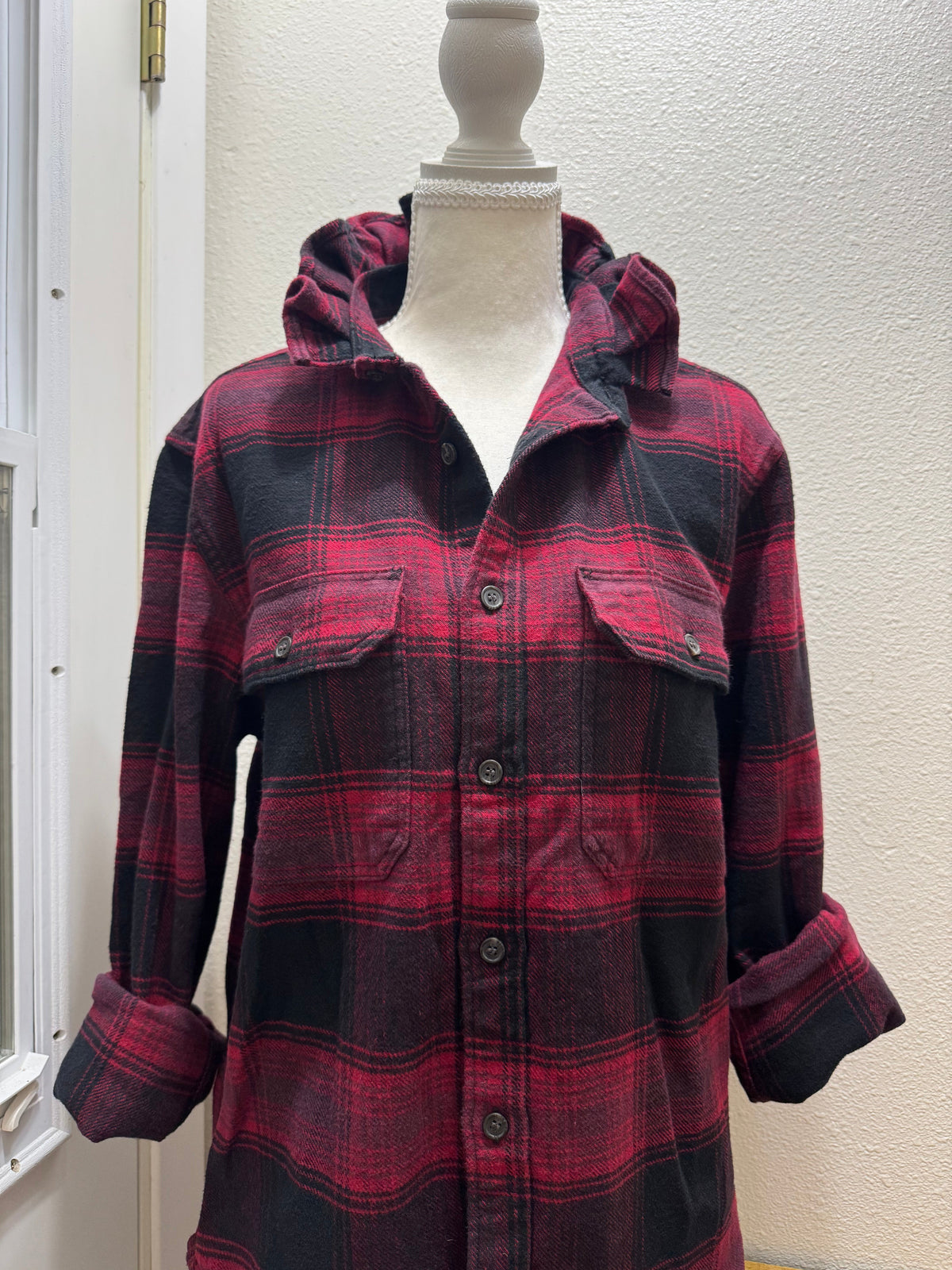 Brand New Banana Republic - Maroon and Black Plaid Long Sleeves - Medium