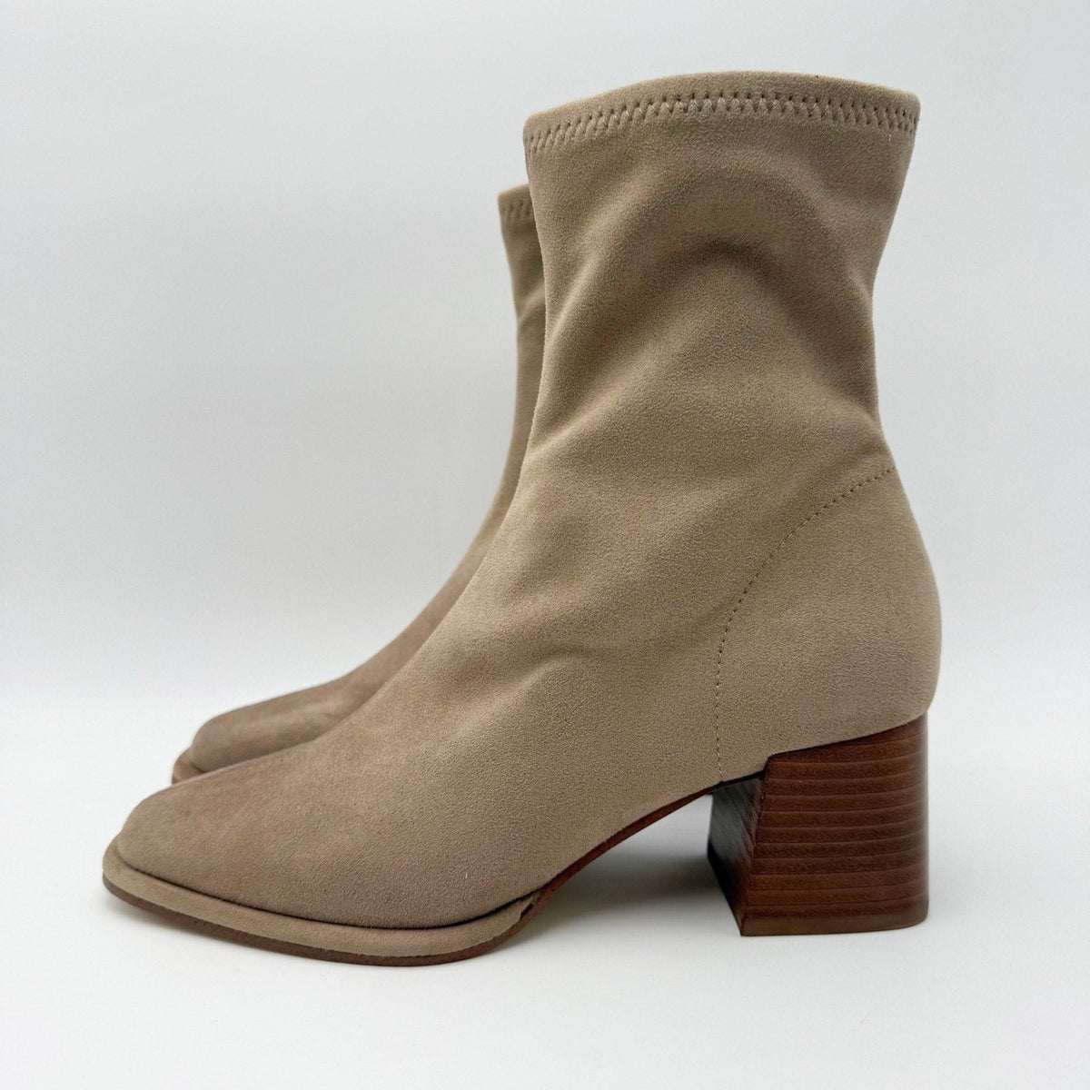 Steve Madden Womens Pammy Heel Ankle Booties Size 6 Taupe Tan Suede NIB