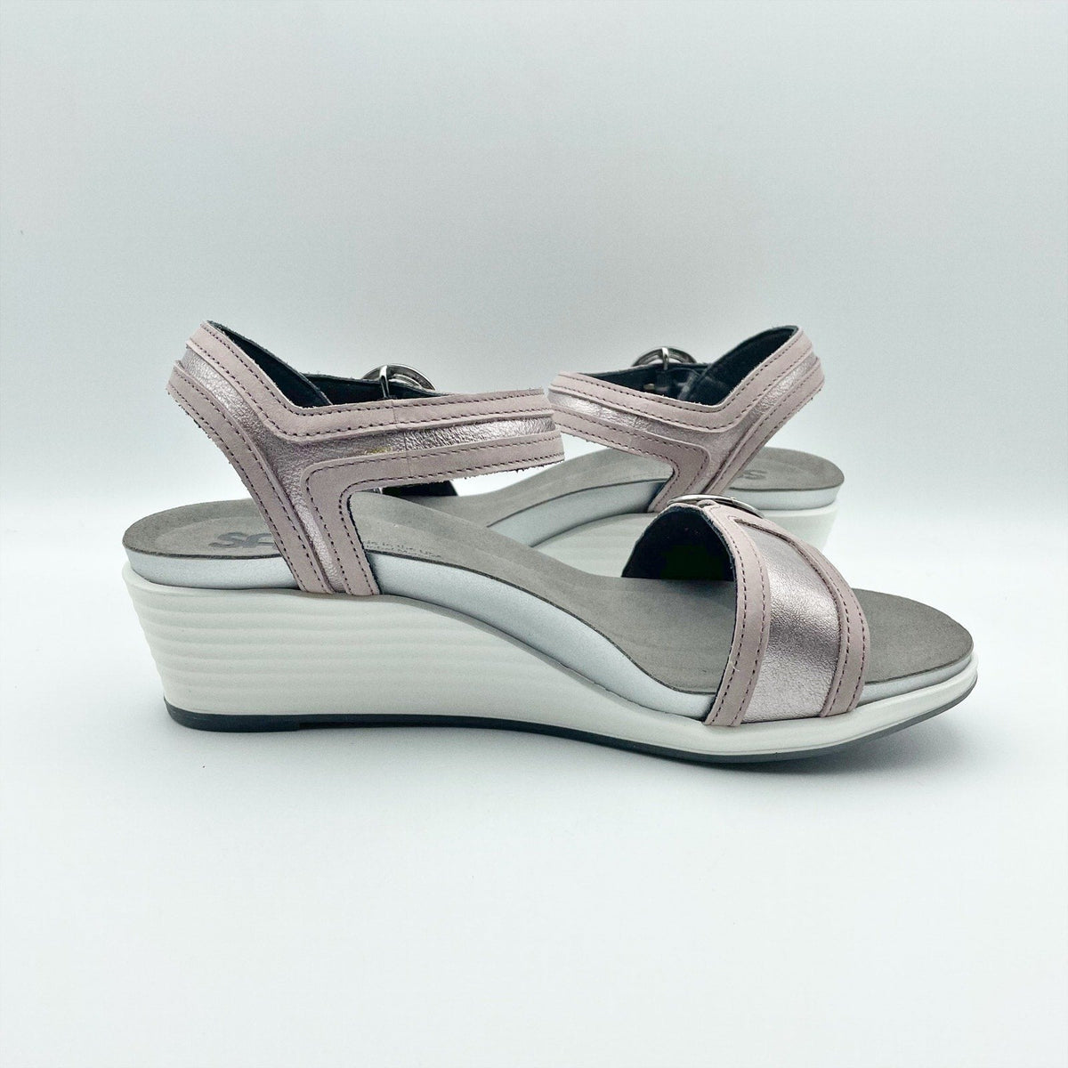 SAS Womens Seight Wedge Sandals Size 7.5 WW Purple Silver Leather NIB