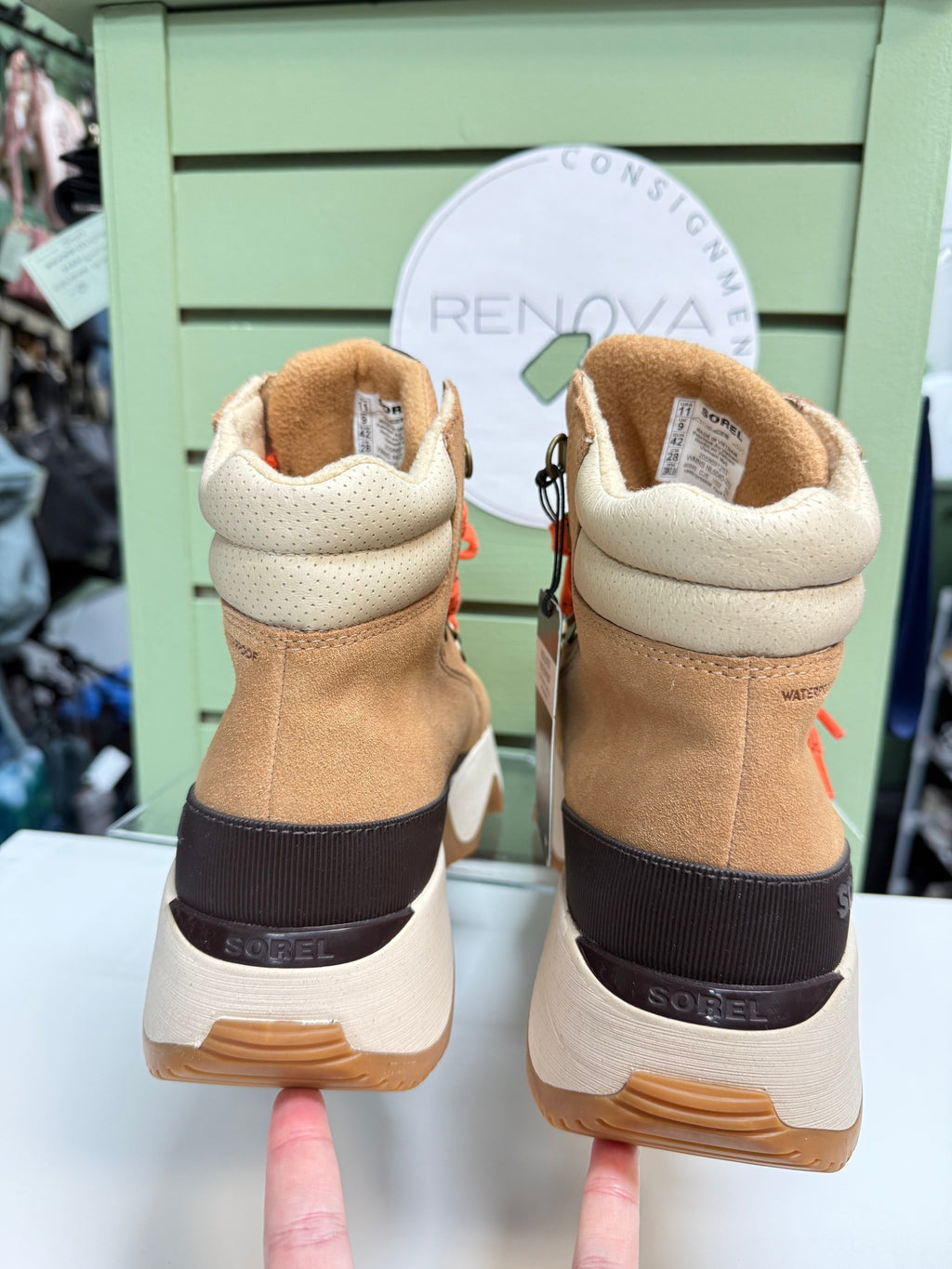 Sorel Kinetic Impact Conquest Boots (Womens 11)
