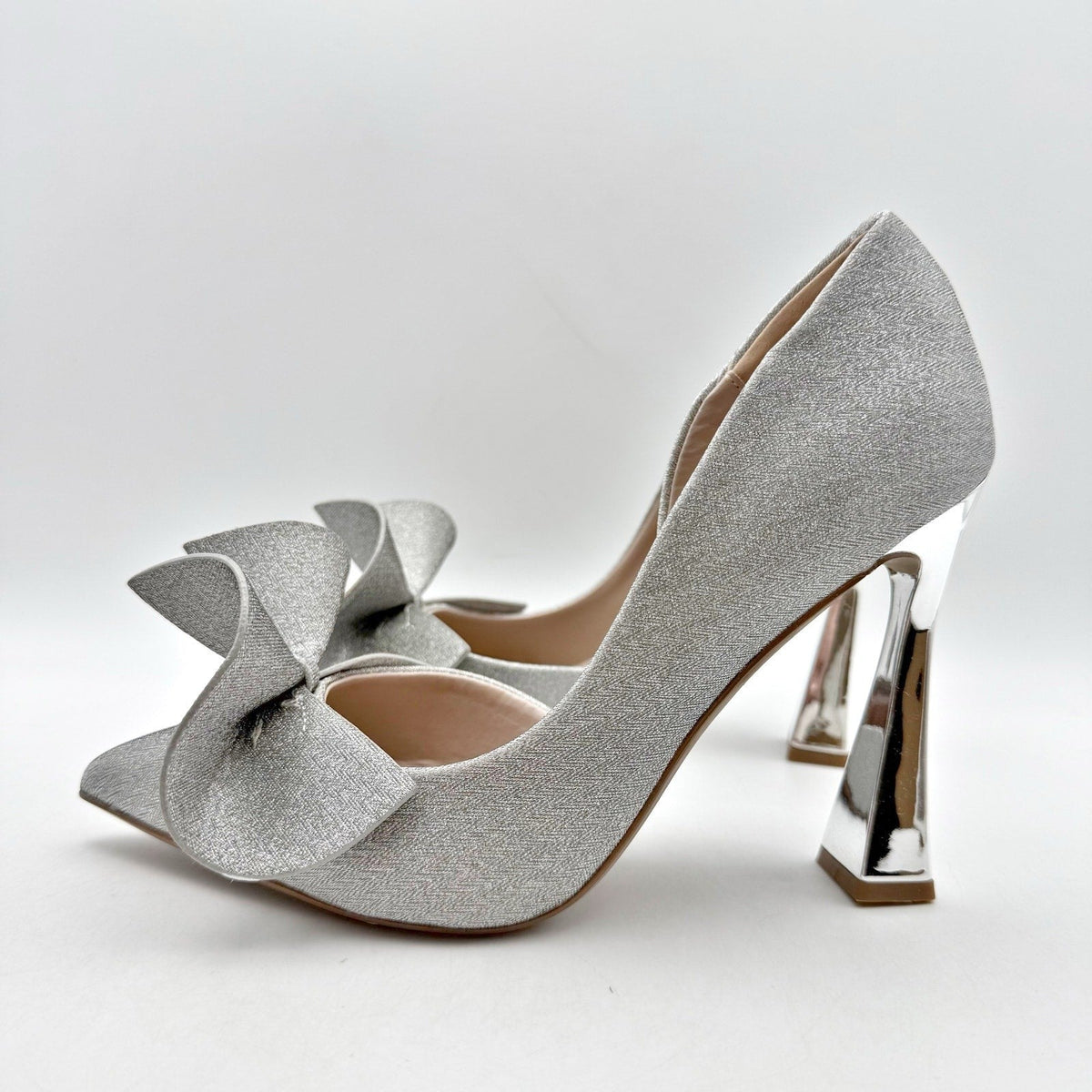 Blue by Betsey Johnson Womens Nobble High Heels Size 8 M Silver Bow NWOB