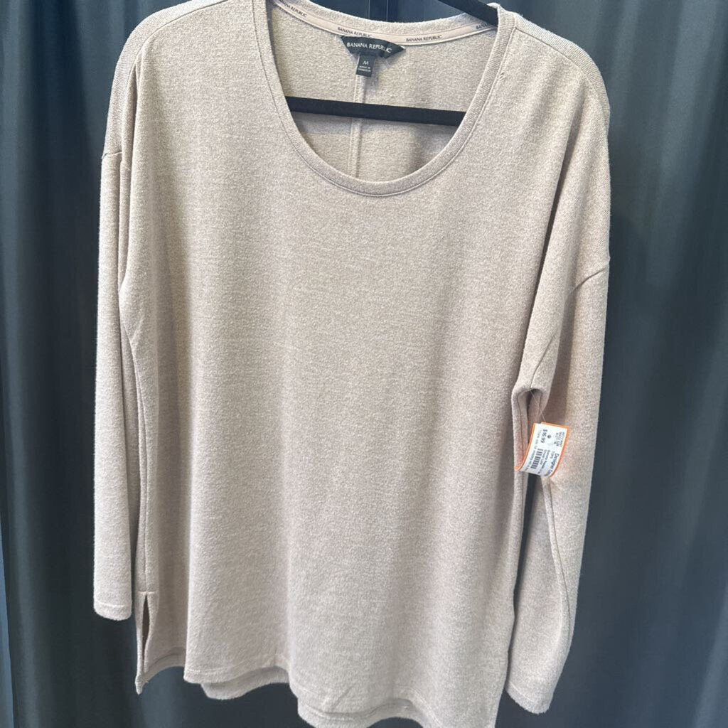 Banana Republic LS Solid Scoop TOPS M