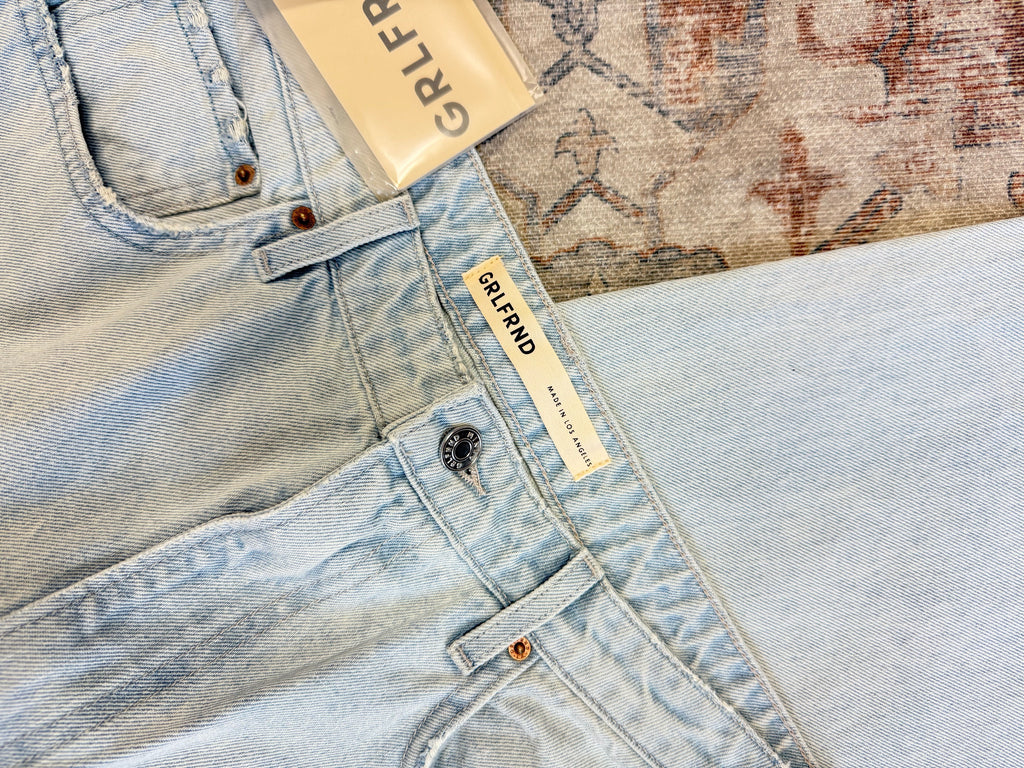 GRLFRND Melanie Bootcut HR Jeans (30x35)