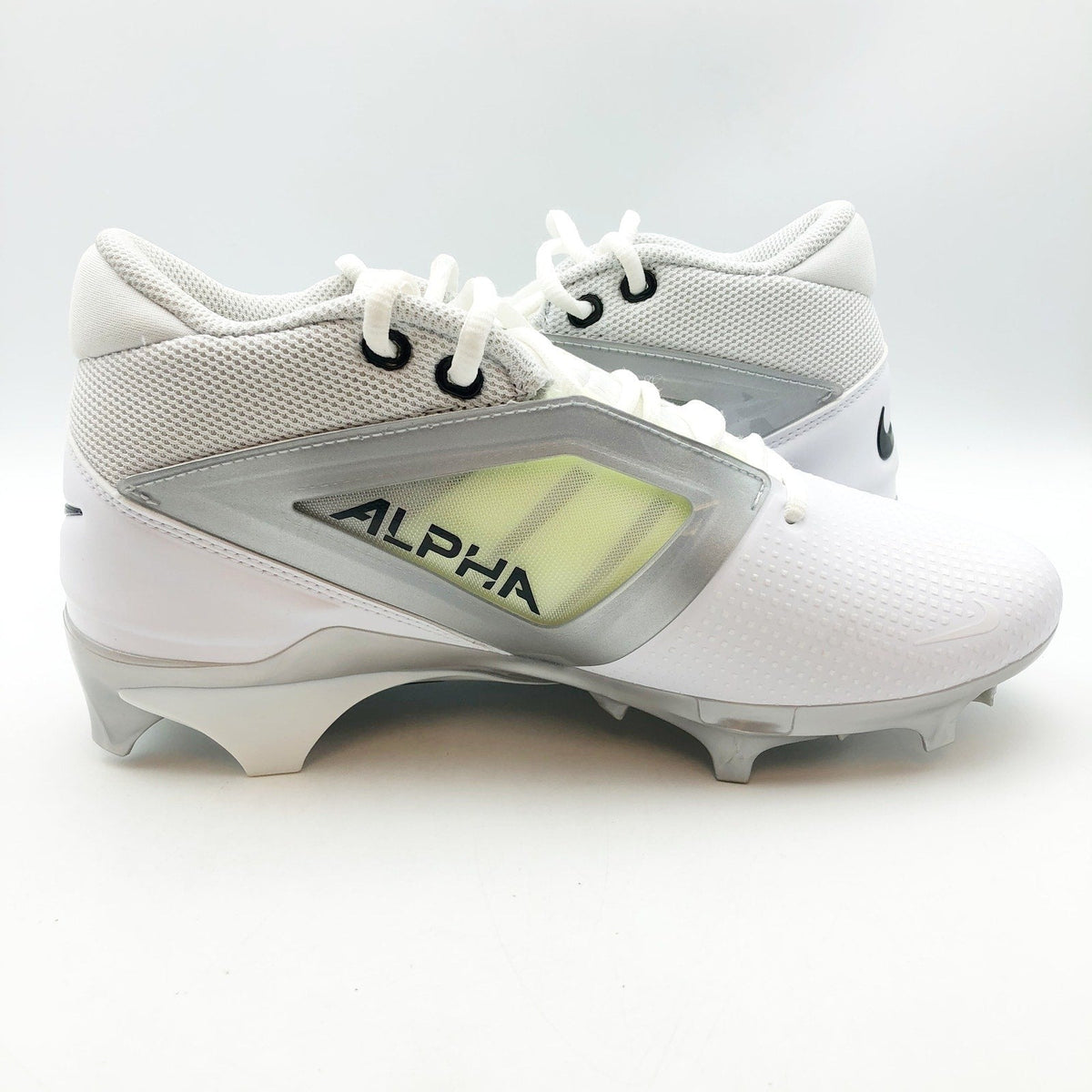 Nike Mens Alpha Menace 4 Pro Molded Football Cleats Size 10.5 White Black NWOB