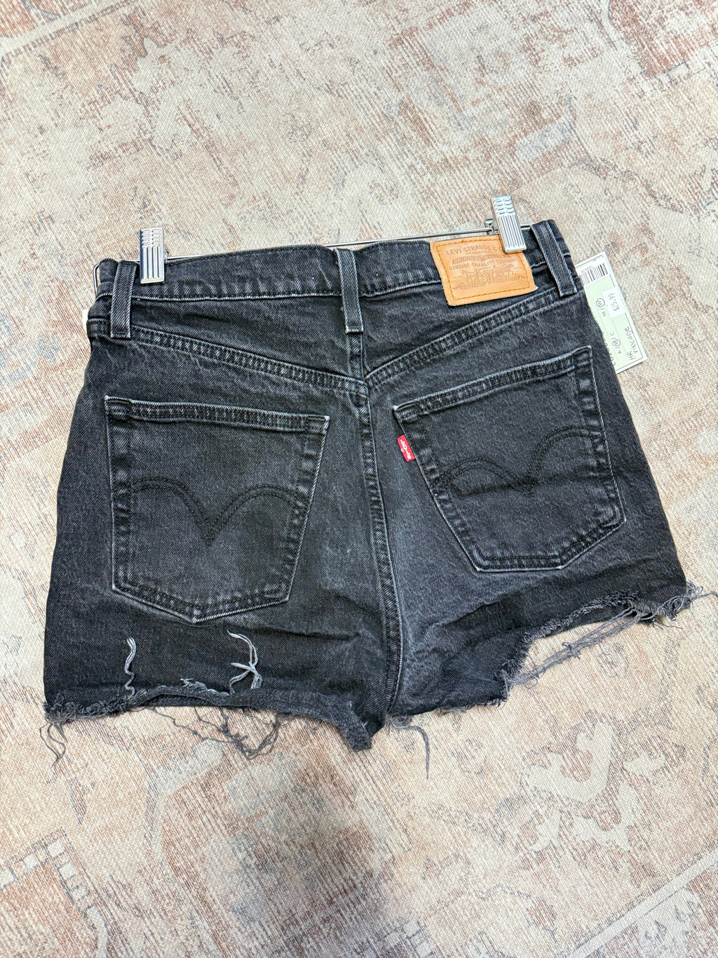 Levi’s Ribcage HR Shorts (27)