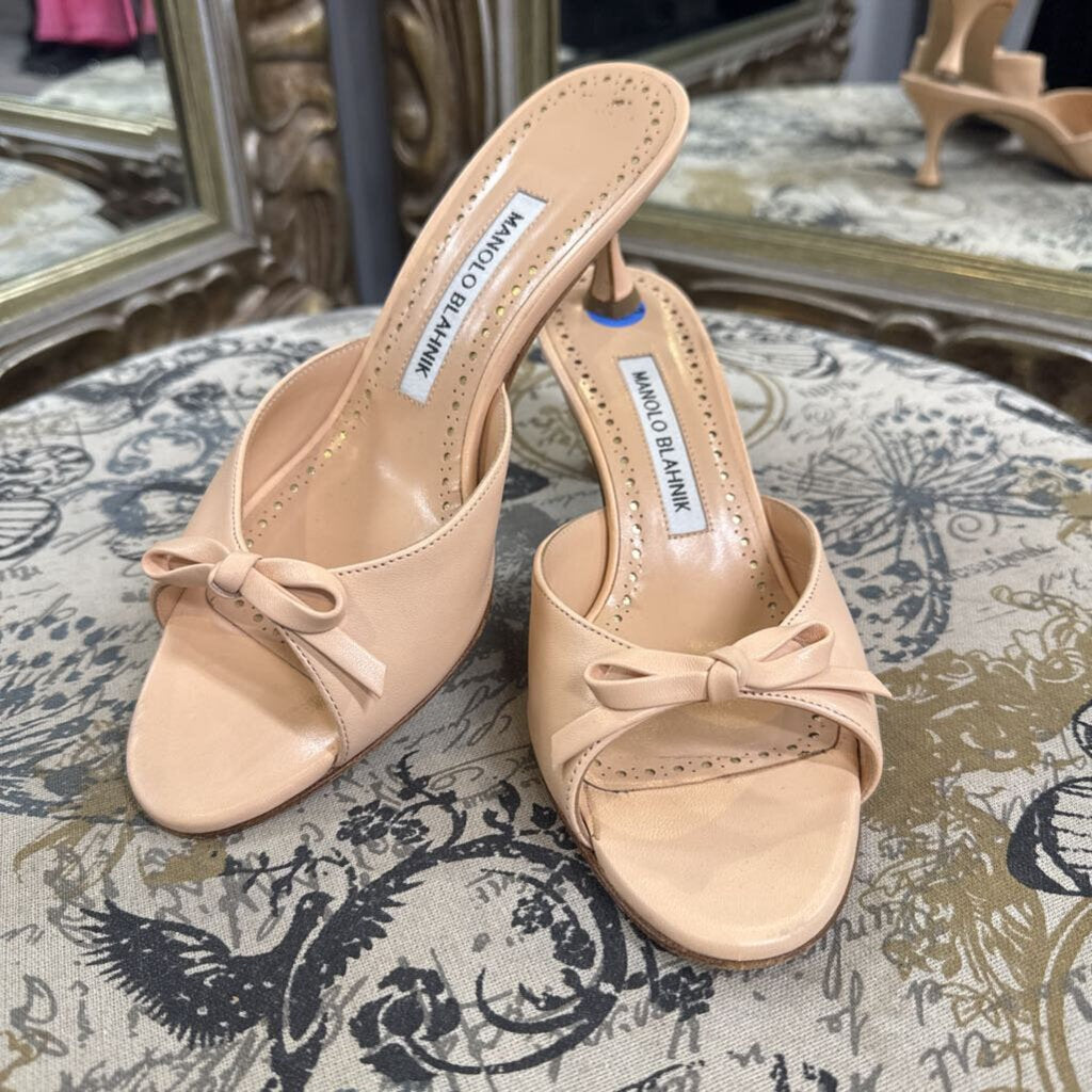 Manolo Blahnik Leather Kitten Heels Bow SHOES 36.5